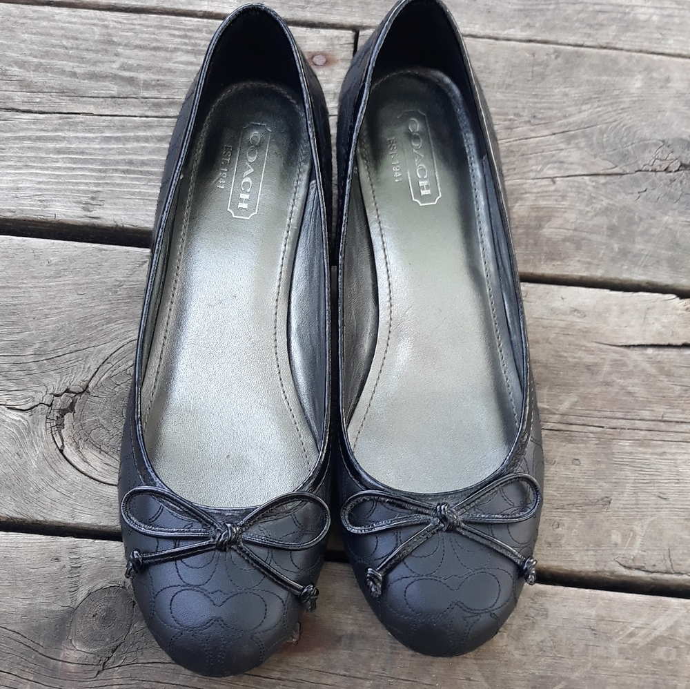 COACH quilted flats / block heel